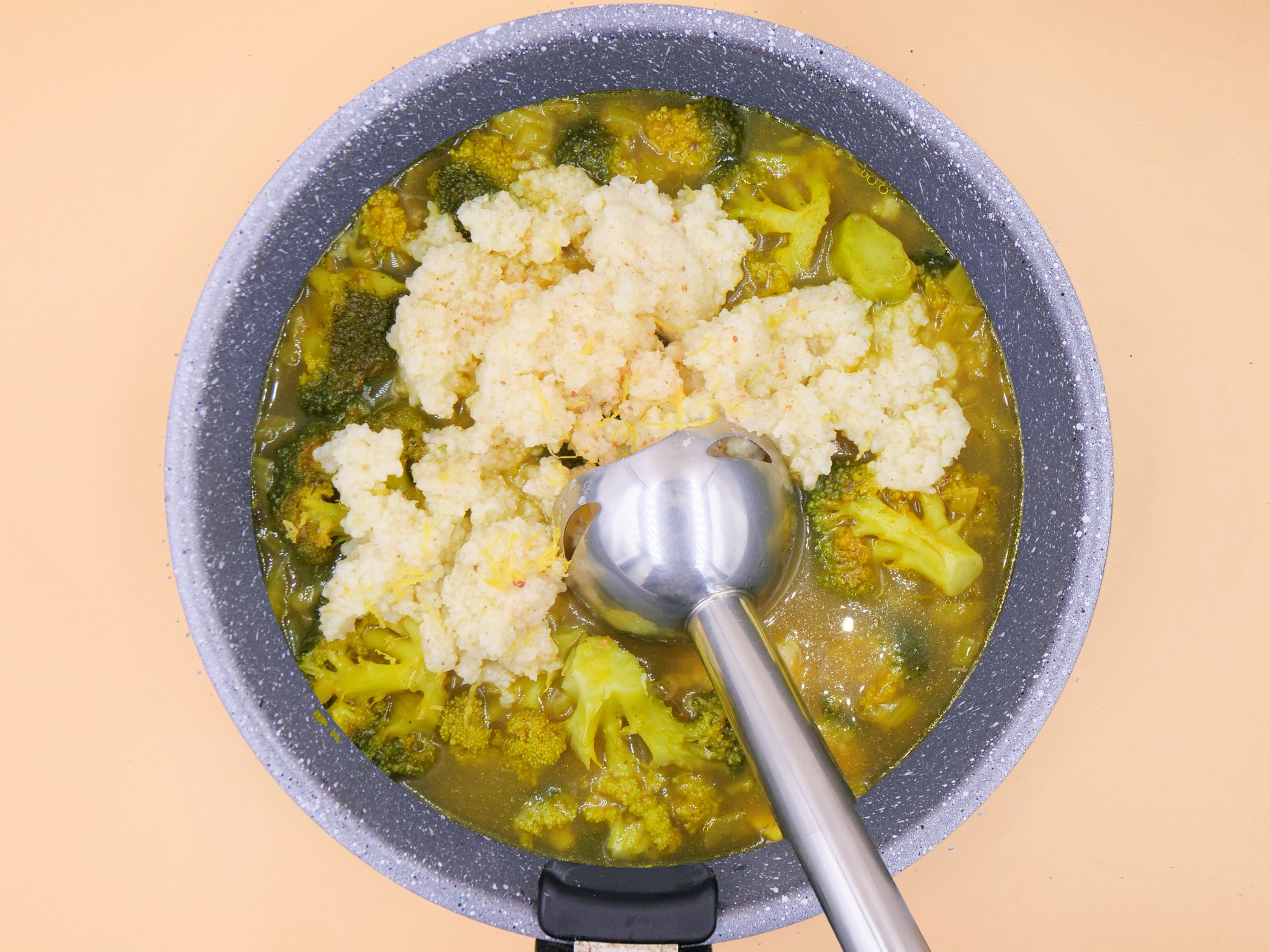 Zupa krem z brokułów i kaszy jaglanej przepis