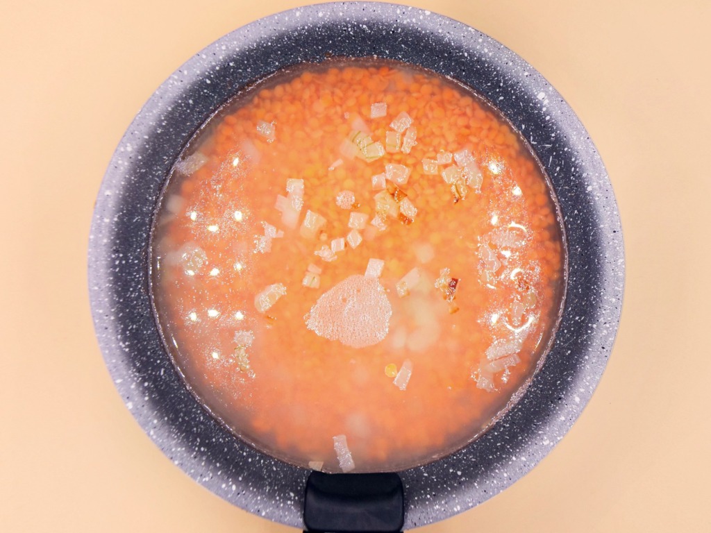 Zupa krem z czerwonej soczewicy przepis