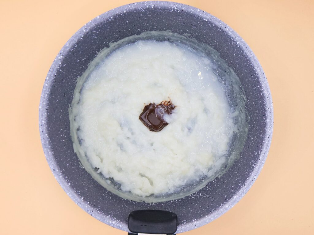Czekoladowe risotto z jogurtem przepis