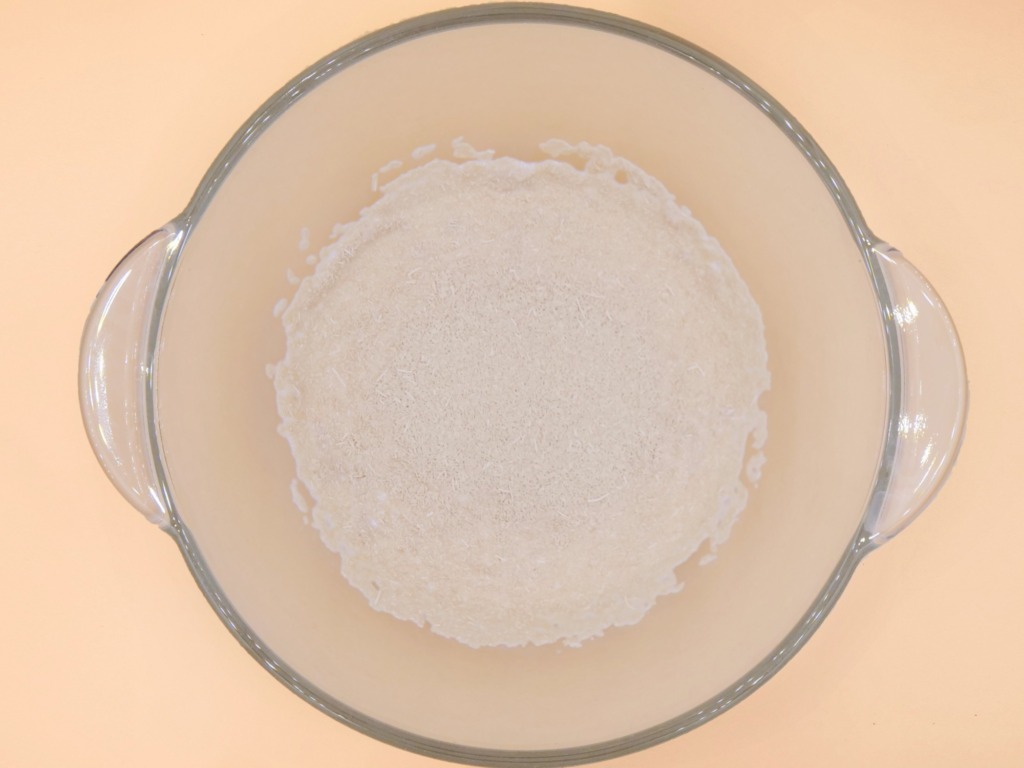 Pieczone pierogi z kapustą i suszonymi grzybami przepis