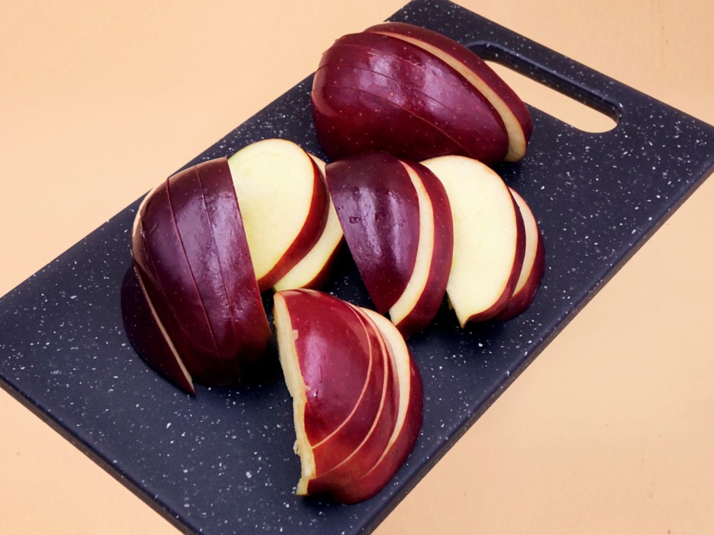 Pieczony karp z jabłkiem przepis