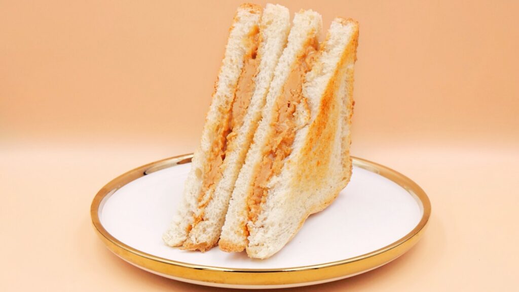 Tosty z masłem orzechowym z patelni przepis