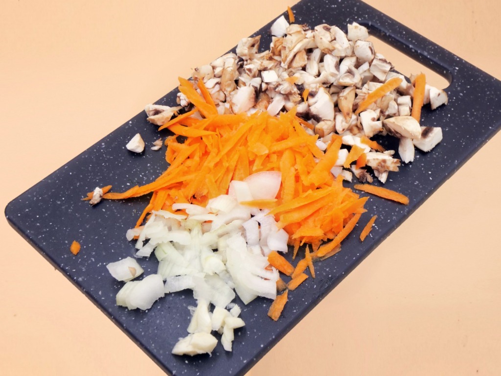 Pasztet z cieciorki i boczniaków przepis