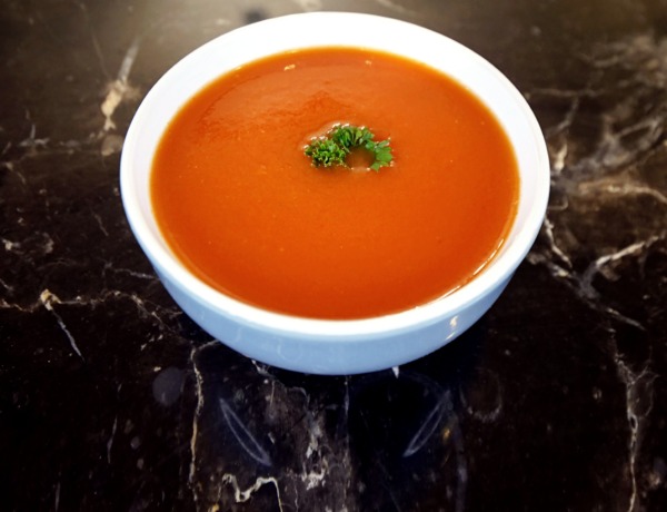 Zupa pomidorowa z soku pomidorowego przepis