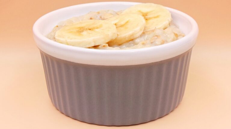 Bananowa owsianka na mleku przepis