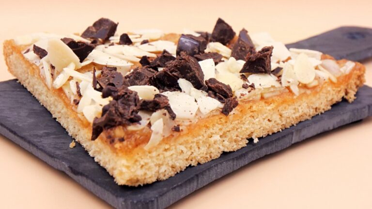 Mazurek orzechowy przepis