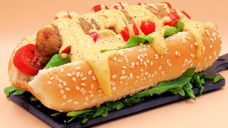 Hot dog z domową kiełbaską z kurczaka przepis