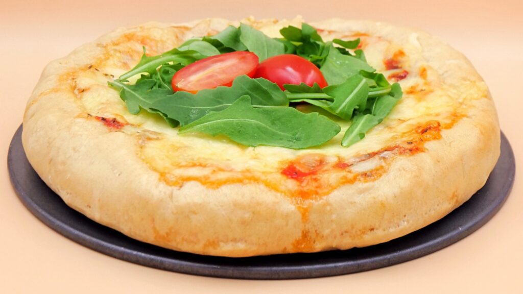 Pizza z serowymi brzegami przepis