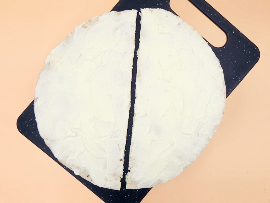 Quesadilla z wędzonym łososiem i serkiem kremowym przepis