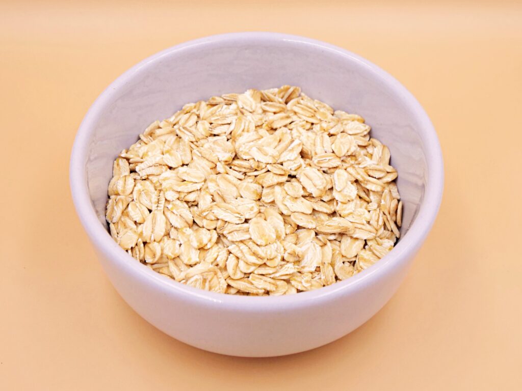 owsianka z bananem masłem orzechowym i kakao przepis