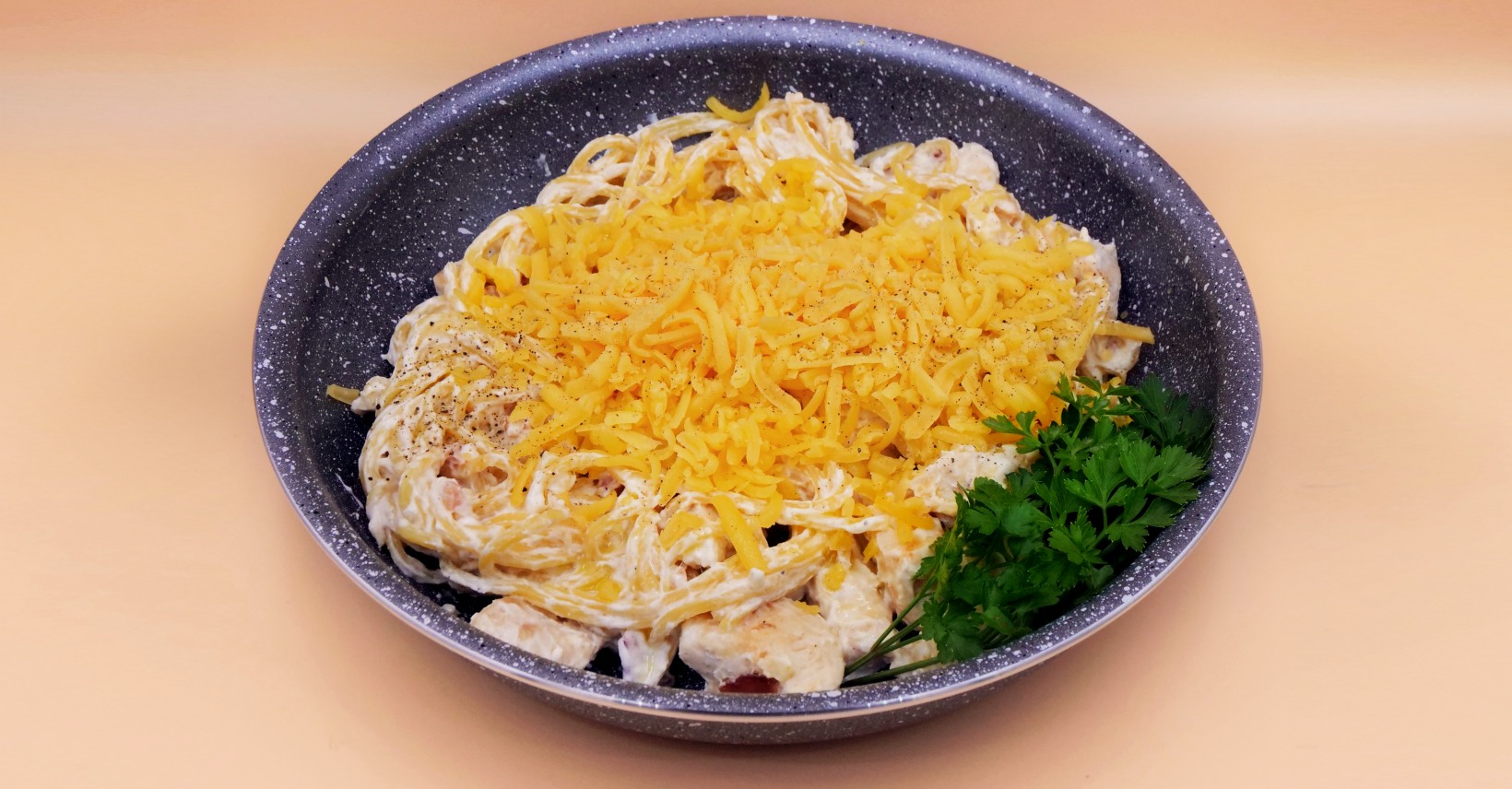 Spaghetti carbonara z kurczakiem