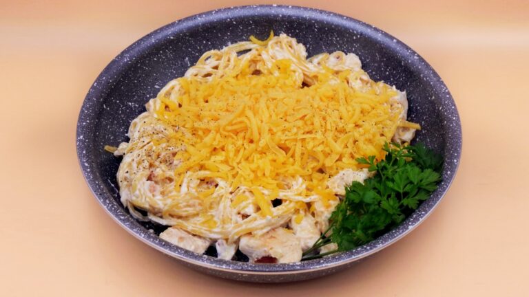 spaghetti carbonara z kurczakiem przepis