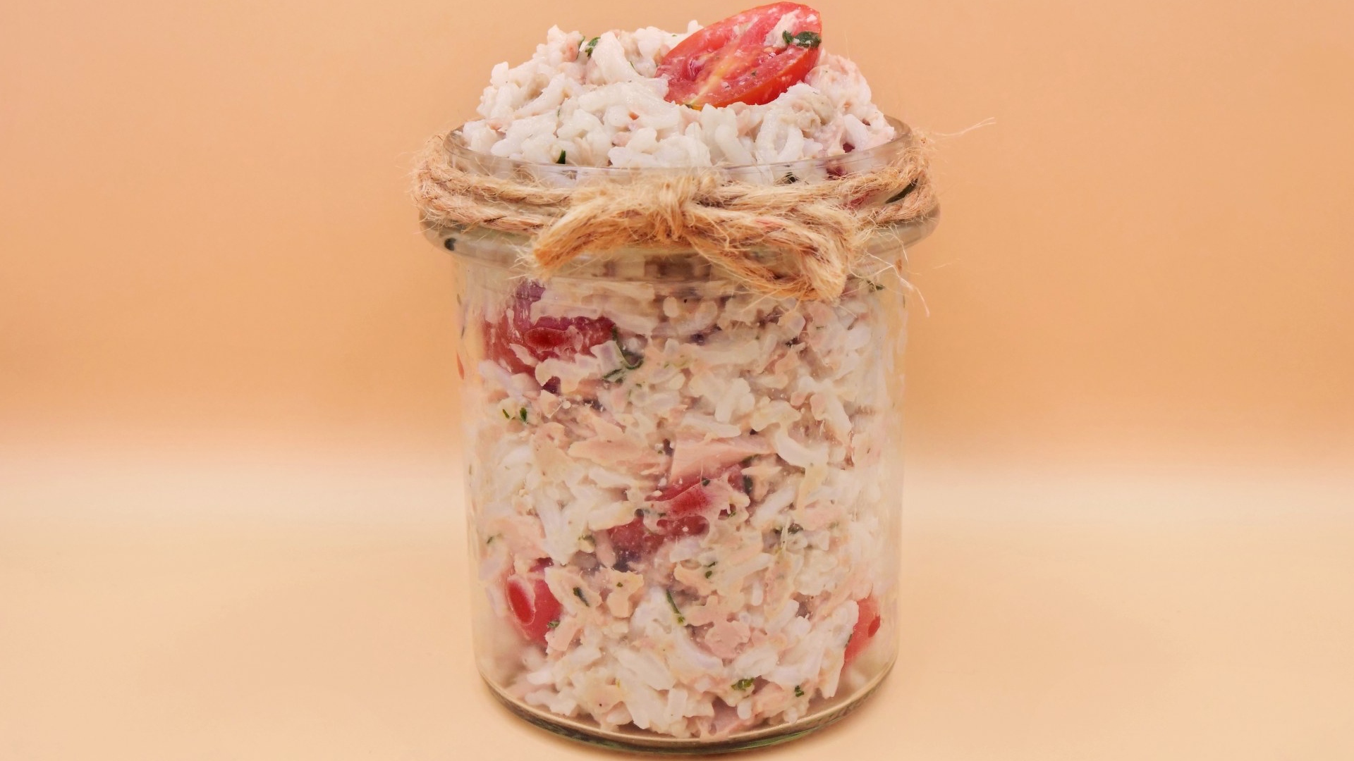 sałatka ryżowa z pesto przepis