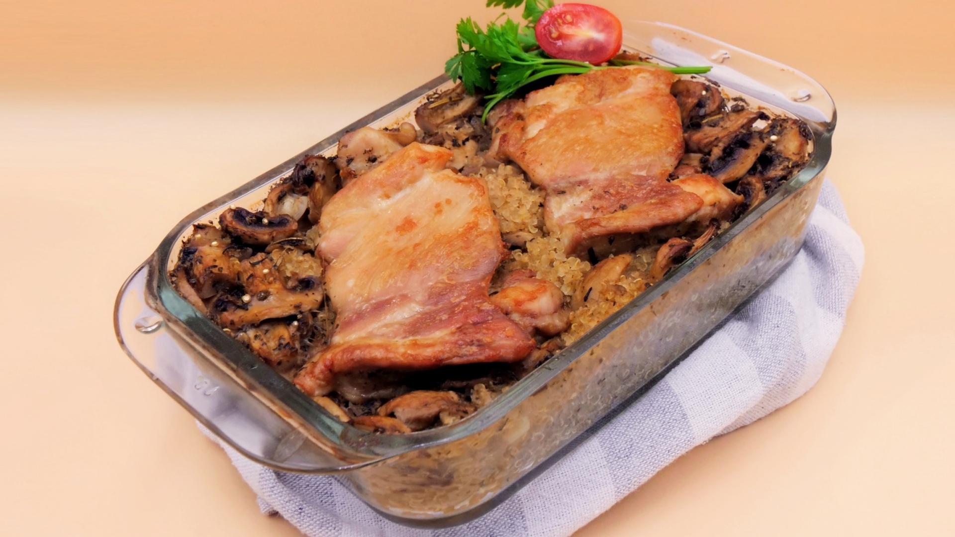 udo z kurczaka pieczone w komosie ryzowej przepis