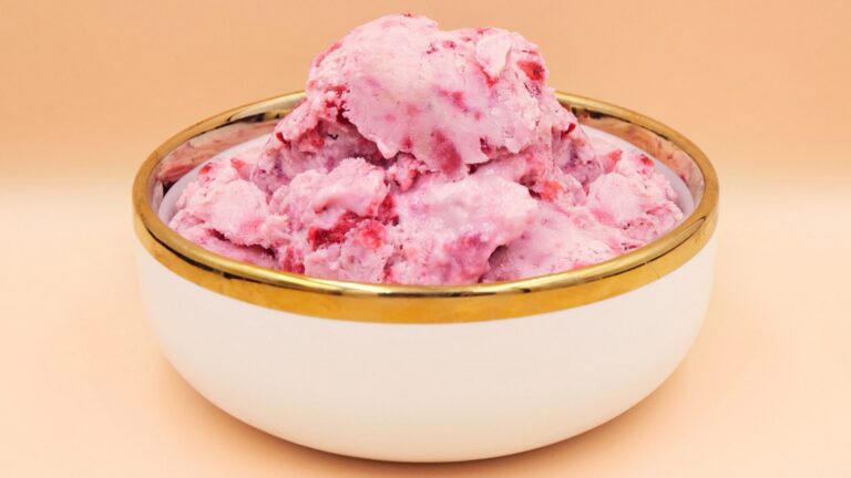 Proteinowe lody truskawkowe przepis