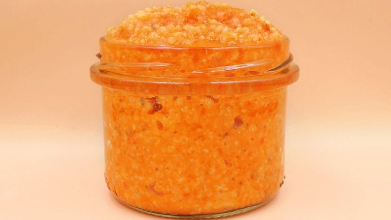 Kasza jaglana w pesto z pieczonej papryki przepis