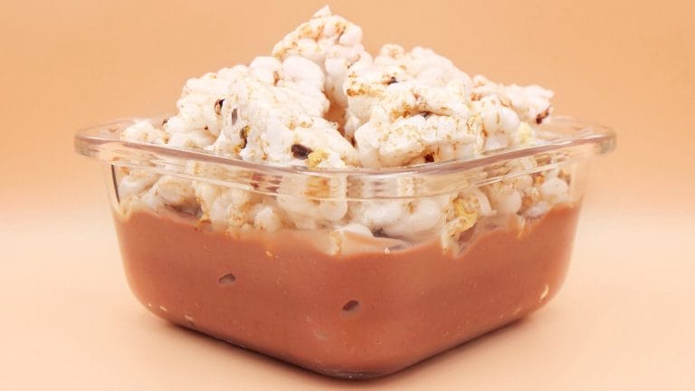 Pudding proteinowy z waflami ryżowymi przepis