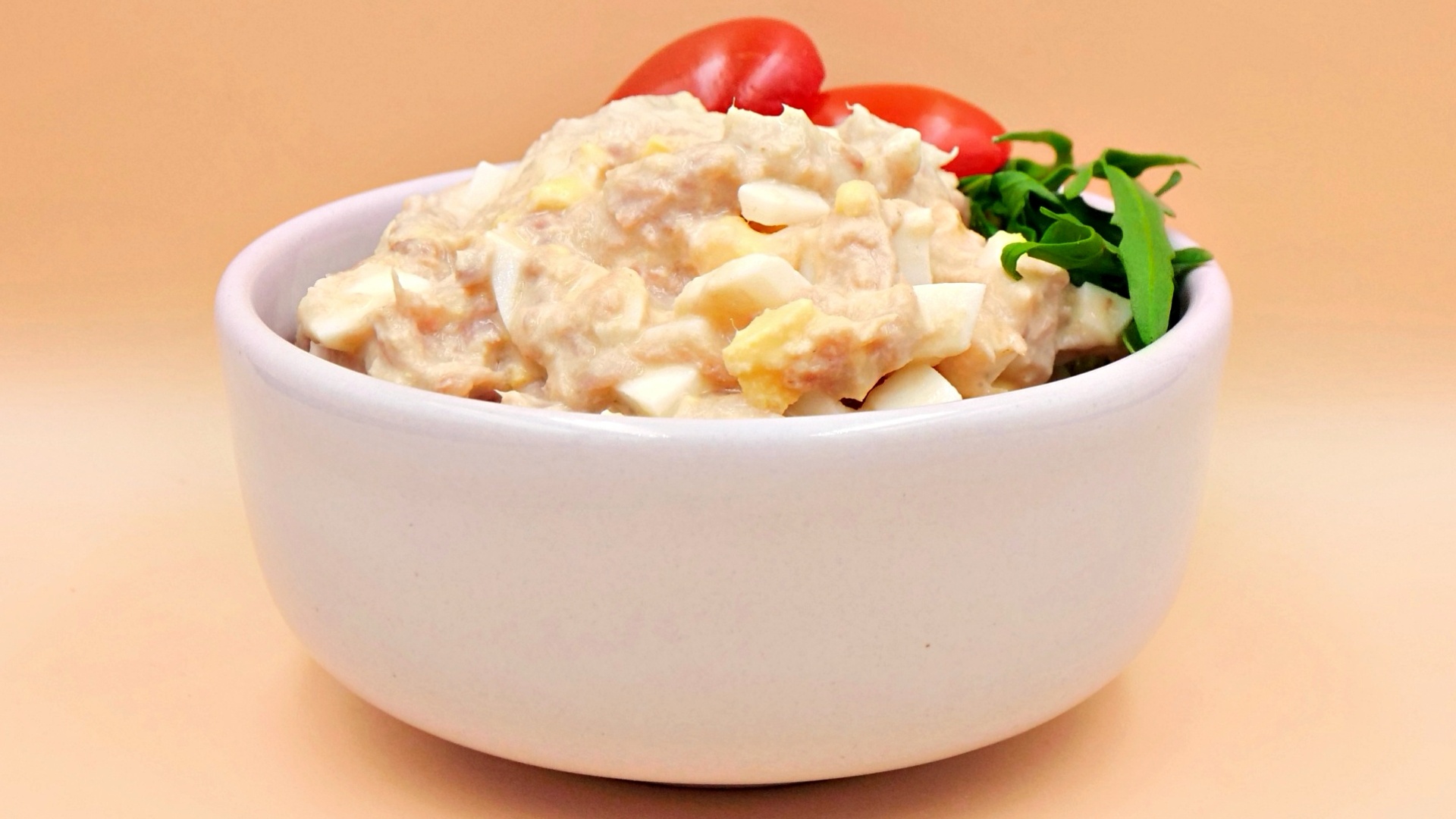 Pasta z tuńczyka, jajka i śmietany przepis