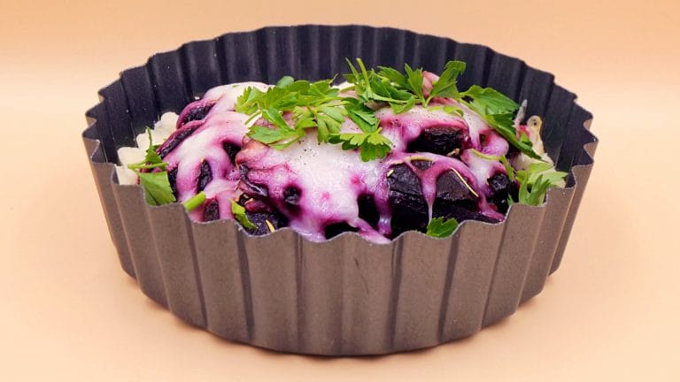 Tarta z burakiem i serem kozim przepis