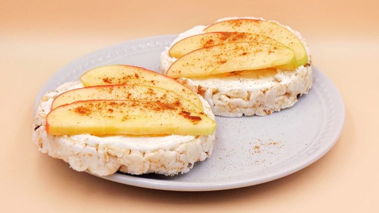 Wafle ryżowe z ricottą i jabłkiem przepis