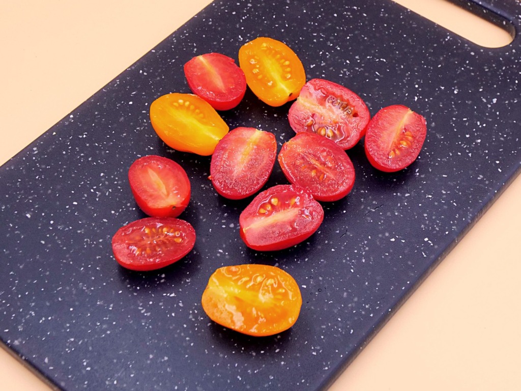 Sałatka z rukoli i pomidorków przepis