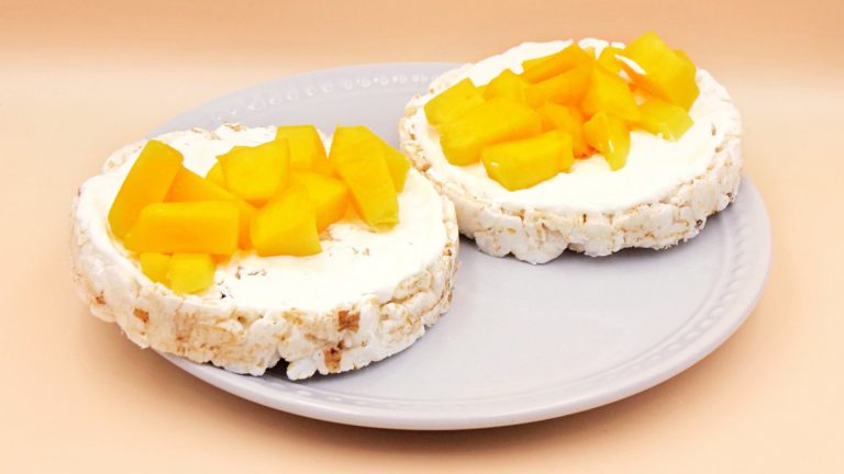 Wafle ryżowe z ricottą i mango przepis