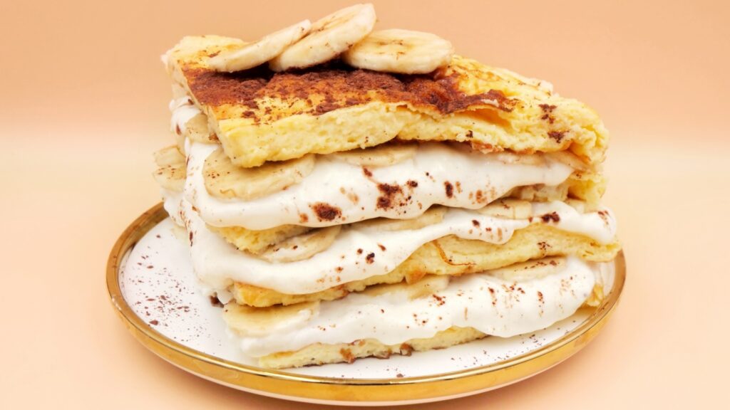 Omlet z bananem i skyrem przepis