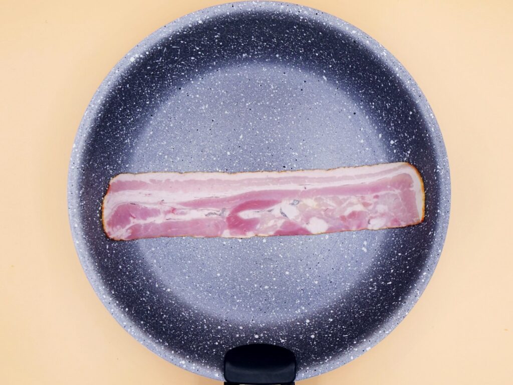 pasta z awokado i boczkiem