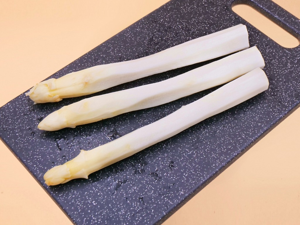 Jak ugotować białe szparagi?