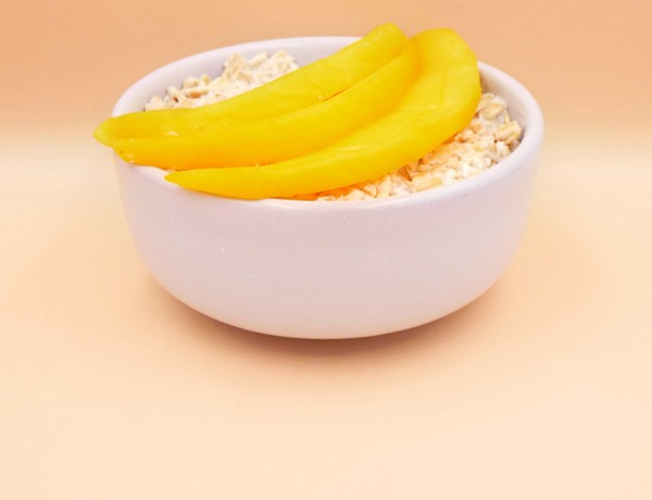Płatki owsiane z jogurtem i mango przepis