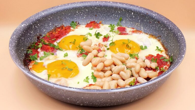 Szakszuka z białą fasolą przepis