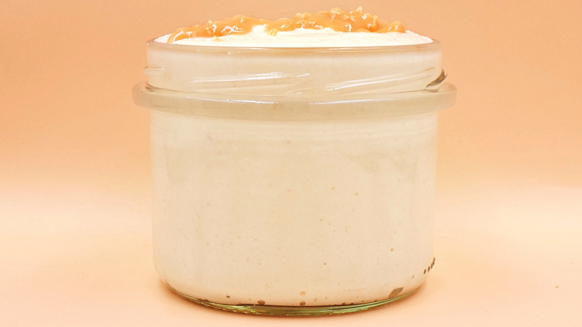 Proteinowy dip w 2 minuty. Ucisza głód lepiej niż niejeden fit deser