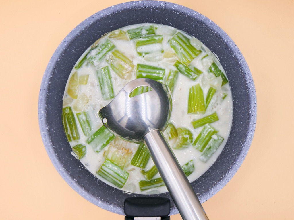 zupa krem z selera naciowego i mleczka kokosowego przepis
