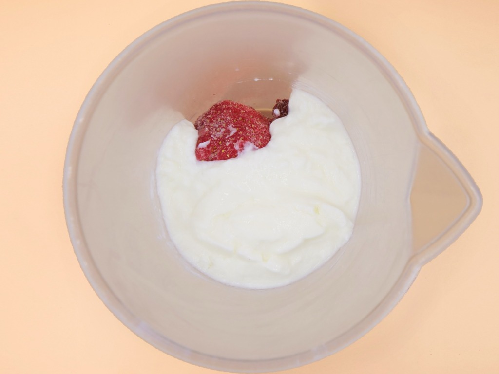 Mrożony jogurt truskawkowy przepis
