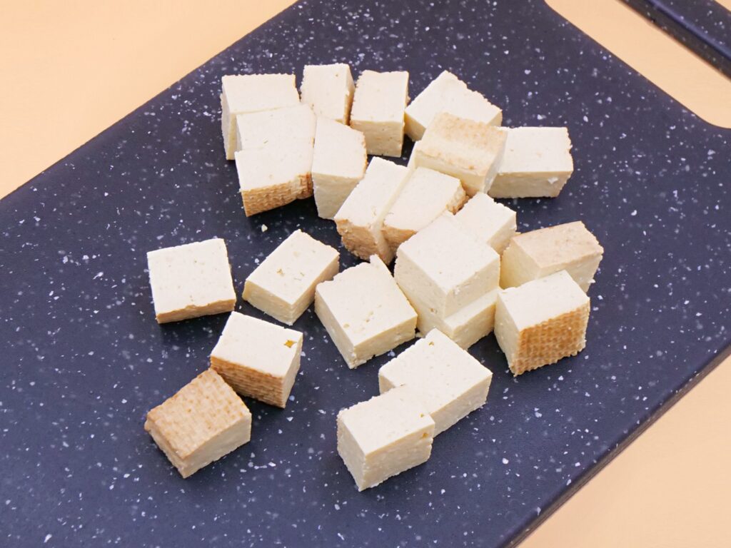 Tofu w sosie pieczarkowym przepis