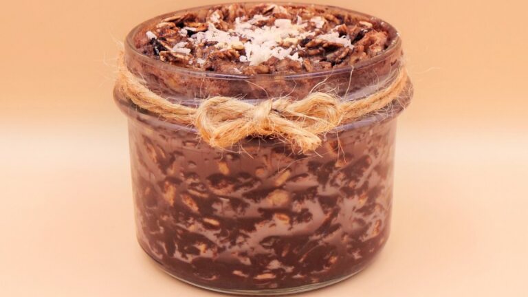 nocna owsianka kokosowo-czekoladowa przepis