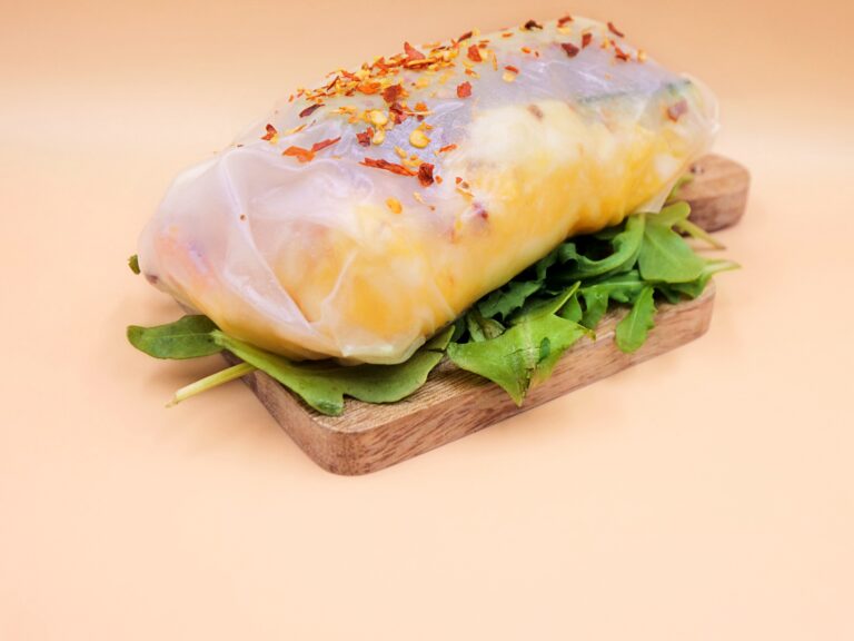 Spring rolls z warzywami i jajkiem przepis