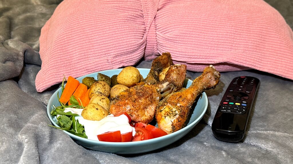 Jedzenie tych produktów po 18 może zakłócić Twój sen