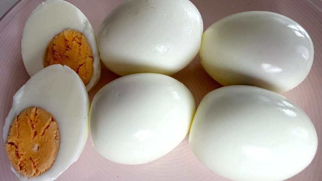 Tego jeszcze nie było! Trik z metalową łyżeczką, która panoszy się w garnku