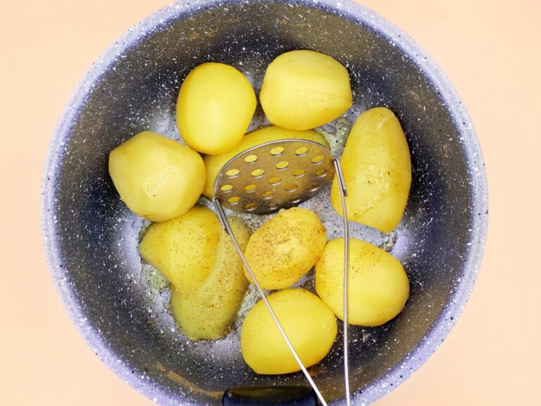 Jedno puree, wiele możliwości. Najlepsze dodatki, które podkręcają smak i sytość