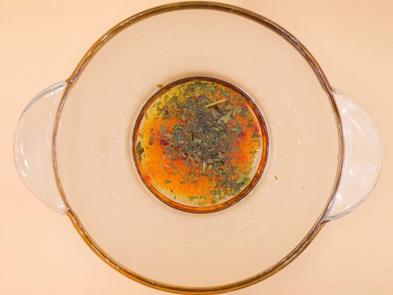 Najlepsze zioła do sałatek, które organizm ubóstwia