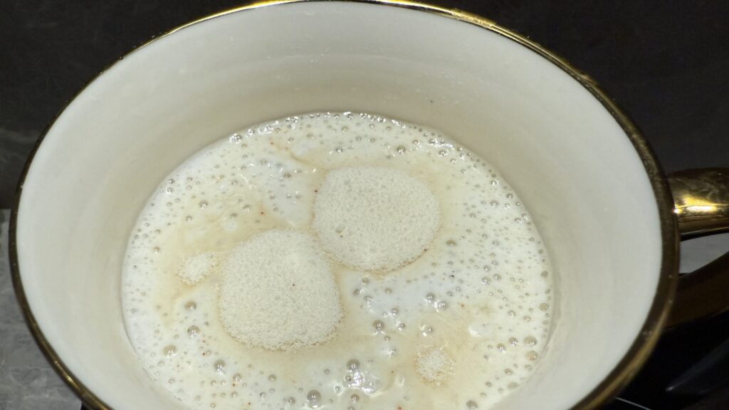 Rozpuszczasz je w gazowanej wodzie? Warto wiedzieć jedną rzecz