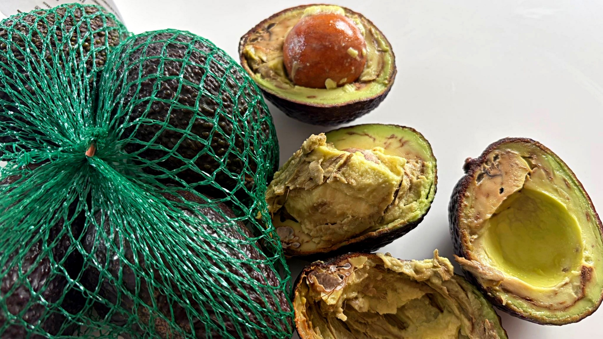 To awokado może być niebezpieczne. Sprawdź, zanim je zjesz