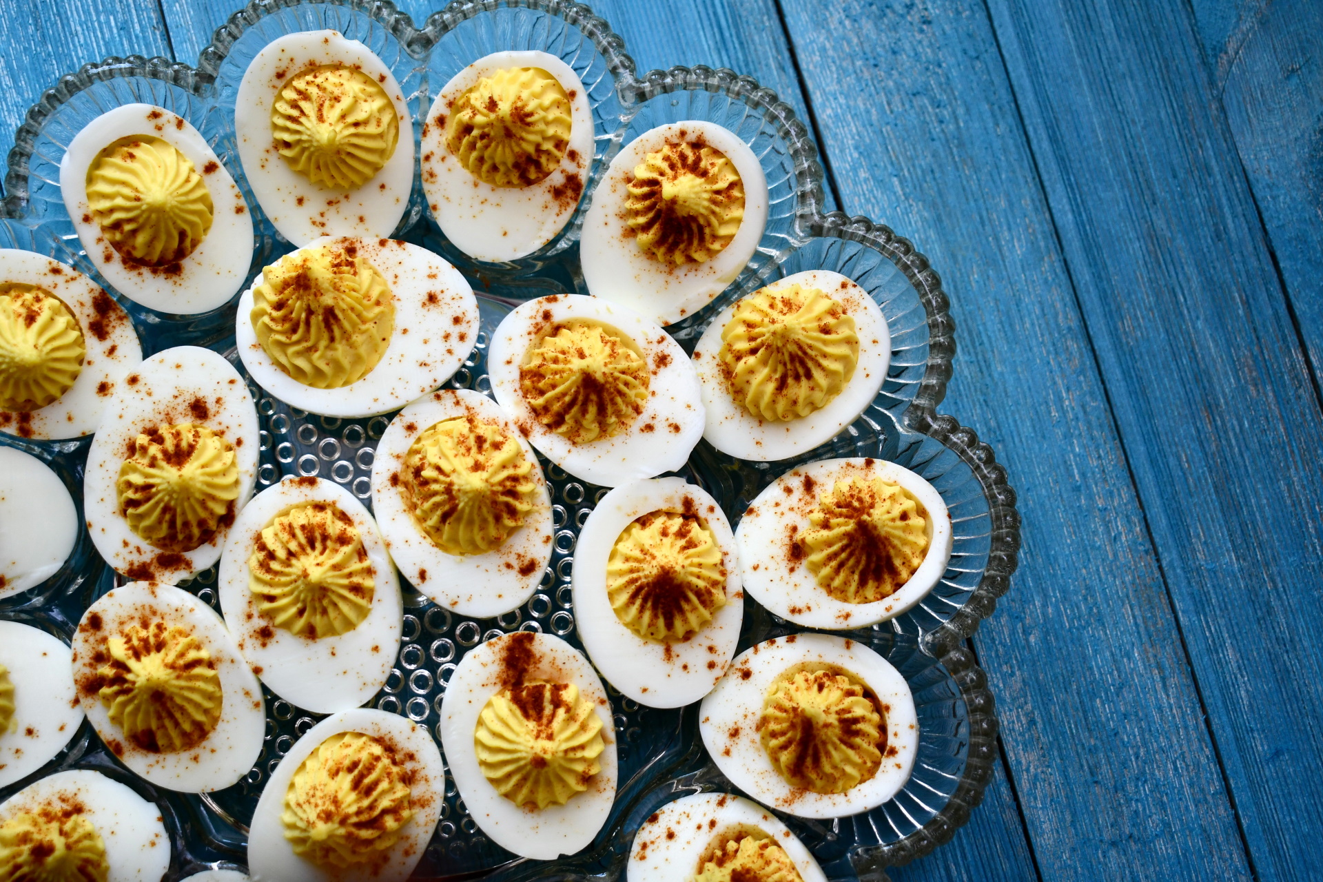 Dania z jajek, którymi zaskoczysz gości na Wielkanoc