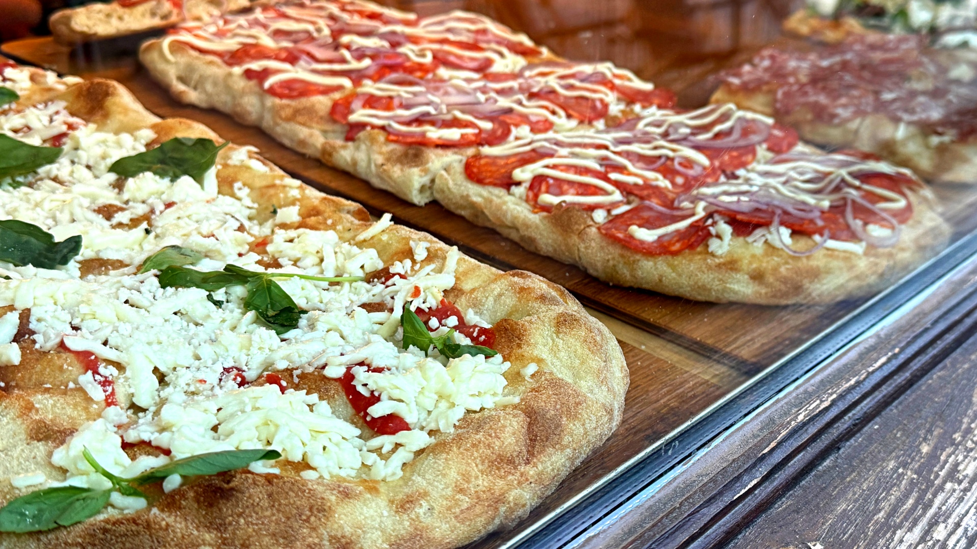 Coraz więcej osób wybiera ten półprodukt, gdy nie ma czasu na gotowanie