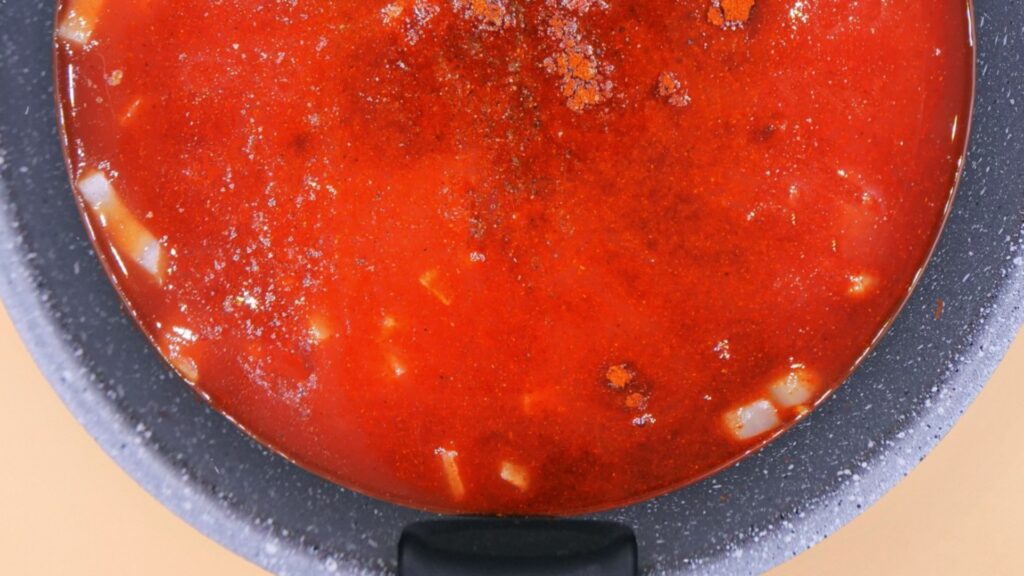 Smakuje jak pomidorowa z dzieciństwa. Jeden dodatek zmienia wszystko