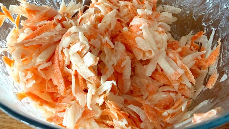 Ta surówka usprawnia trawienie i działa na nerki