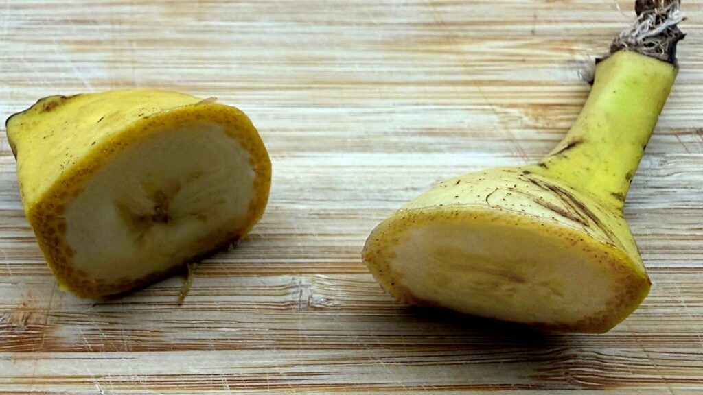 Końcówki banana, czy są jadalne?
