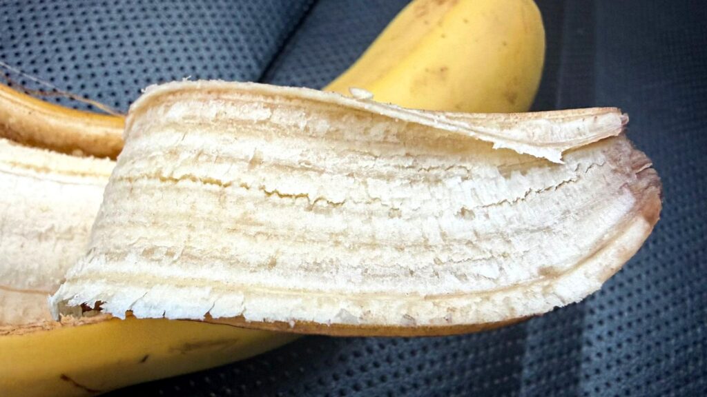 Została ci skórka od banana? Pod żadnym pozorem jej nie wyrzucaj